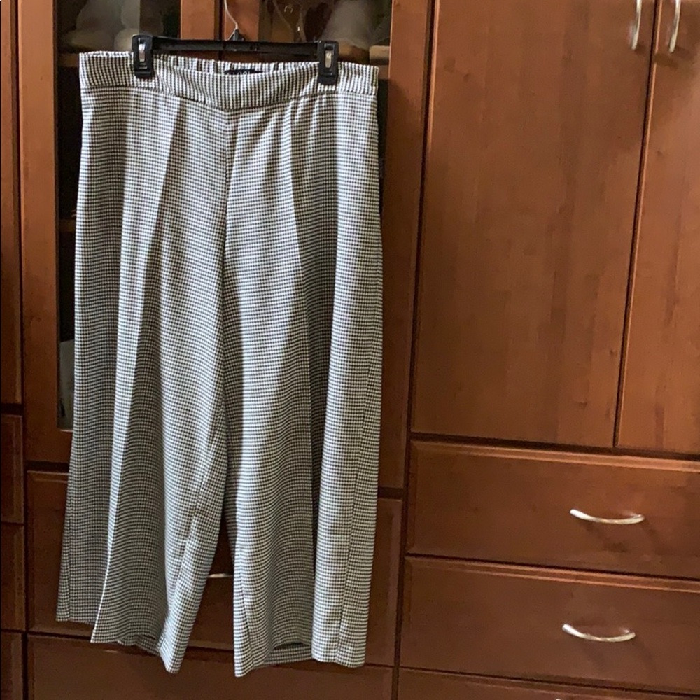 Houndstooth Cropped Trouser